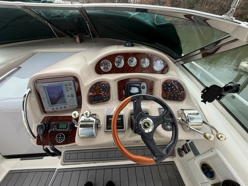 Slide: The Image of Sea Ray 340 Sundancer 2004 - 5827525