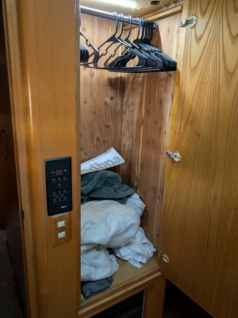 Slide: The Image of Ocean Alexander 540 Pilothouse 1991 - 5827680