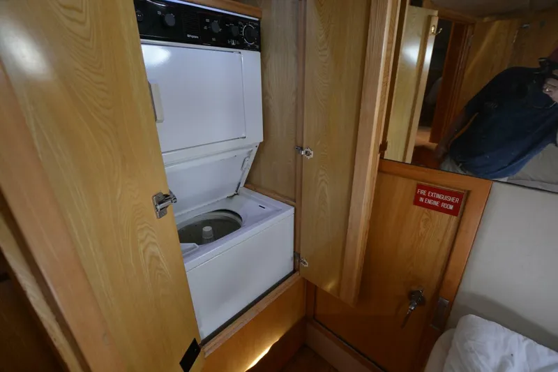 Slide: The Image of Ocean Alexander 540 Pilothouse 1991 - 5827653