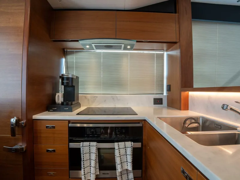 Slide: The Image of 2020 Princess S66 - 5944063