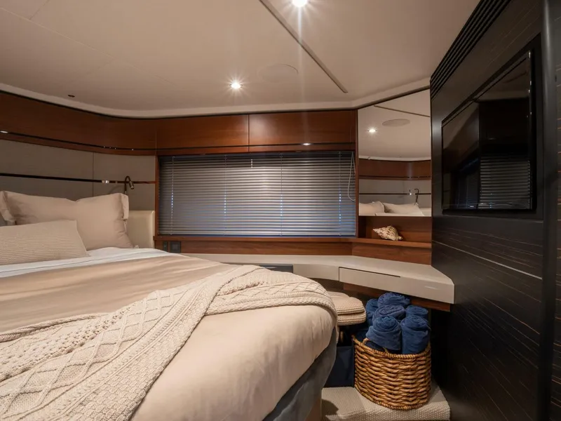 Slide: The Image of 2020 Princess S66 - 5944048