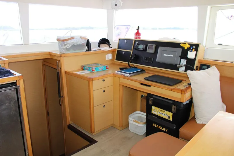 Slide: The Image of Lagoon 450 2012 - 5827987