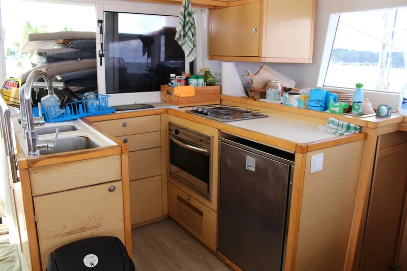 Slide: The Image of Lagoon 450 2012 - 5827989