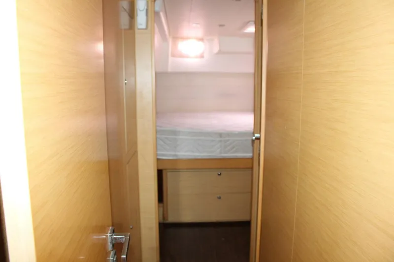 Slide: The Image of Lagoon 450 2012 - 5827991