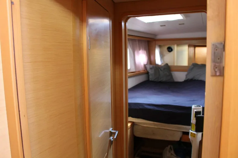 Slide: The Image of Lagoon 450 2012 - 5827994