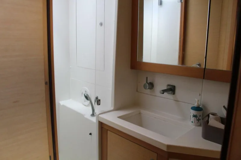 Slide: The Image of Lagoon 450 2012 - 5827995