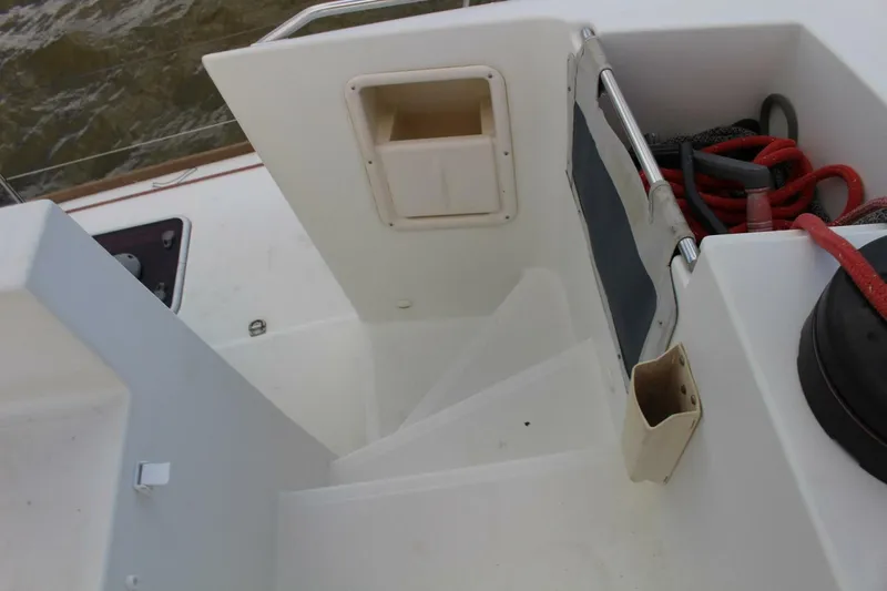 Slide: The Image of Lagoon 450 2012 - 5827981