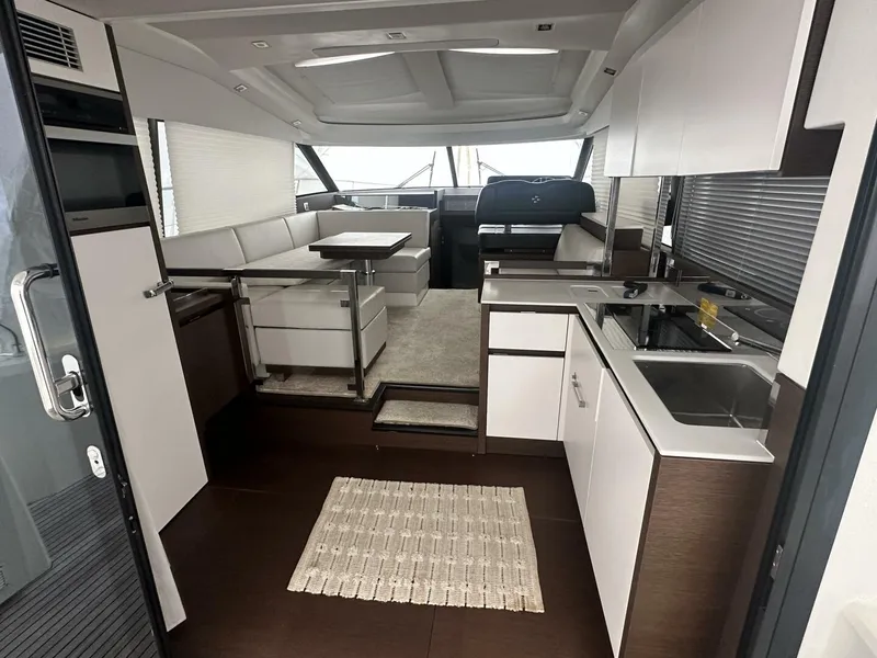 Slide: The Image of Prestige 460S 2020 - 5828201