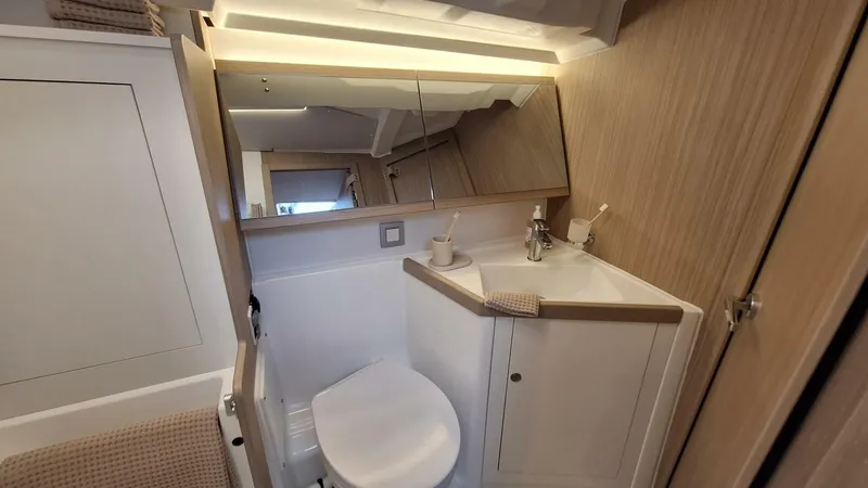 Slide: The Image of Beneteau Oceanis 47 FIRST LINE - 5828485