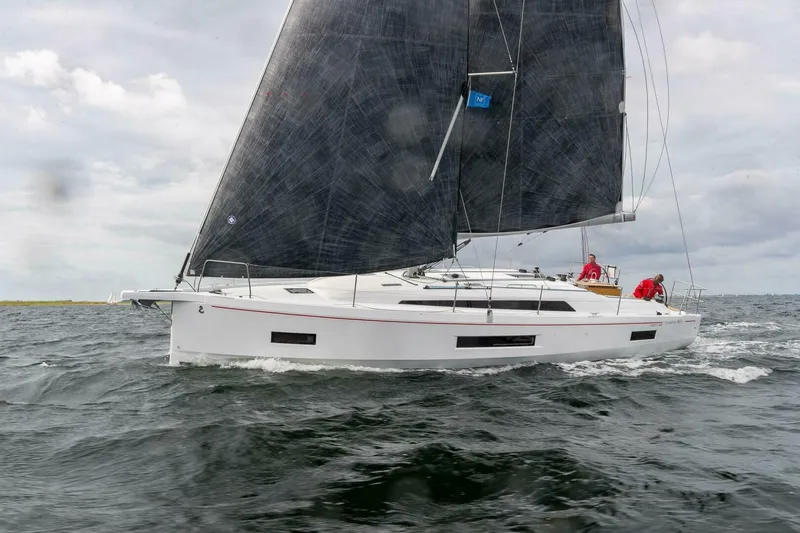 Slide: The Image of Beneteau Oceanis 40.1 FIRST LINE - 5829106
