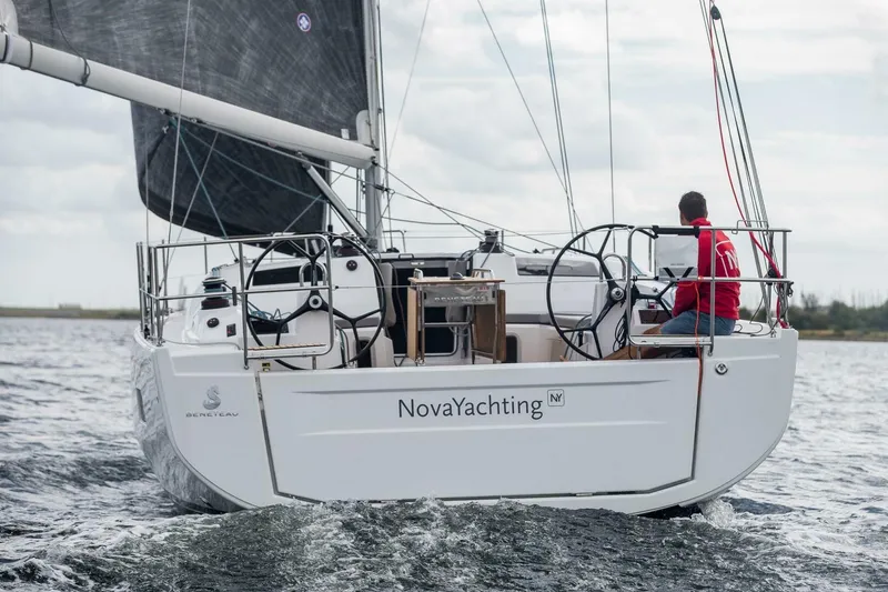 Slide: The Image of Beneteau Oceanis 40.1 FIRST LINE - 5829107