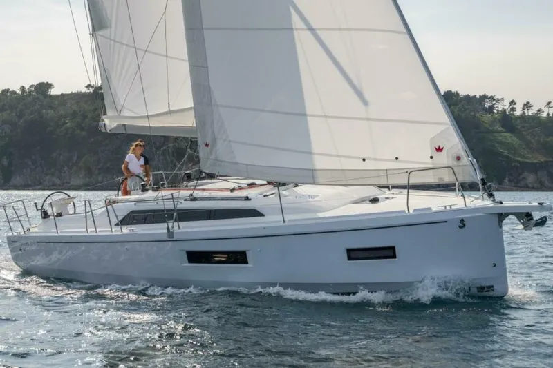 Slide: The Image of Beneteau Oceanis 37.1 First Line Sailing on the Wind - 5828314