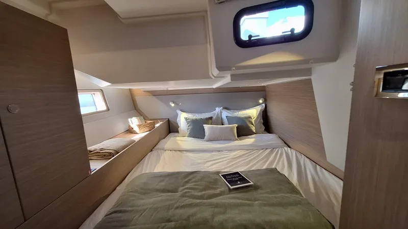 Slide: The Image of Beneteau Oceanis 52 FIRST LINE - 5828642