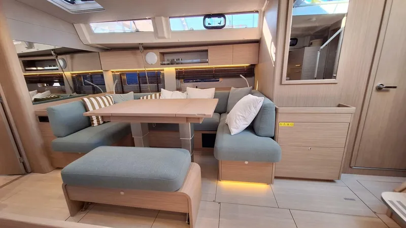 Slide: The Image of Beneteau Oceanis 52 FIRST LINE - 5828628