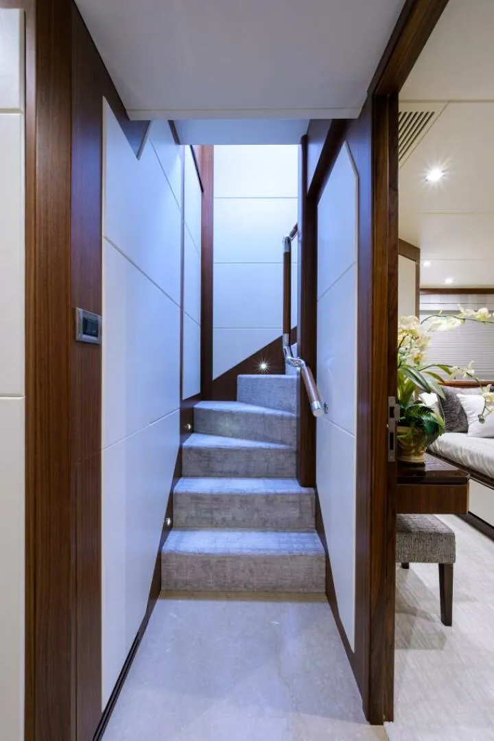 Slide: The Image of Ocean Alexander 100 ZEPHYR - Interior Guest Stateroom Entrance Hall 2019 Ocean Alexander 100 ZEPHYR - 5828834