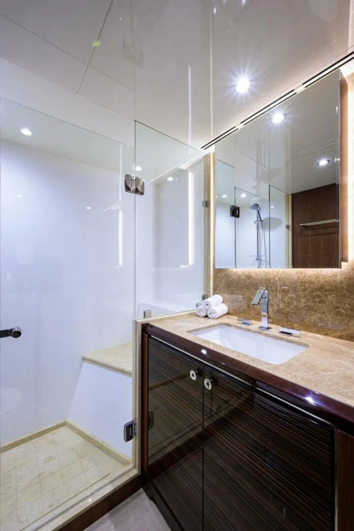 Slide: The Image of Ocean Alexander 100 ZEPHYR - Interior Guest Stateroom Starboard Ensuite Head 2019 Ocean Alexander 100 ZEPHYR - 5828740