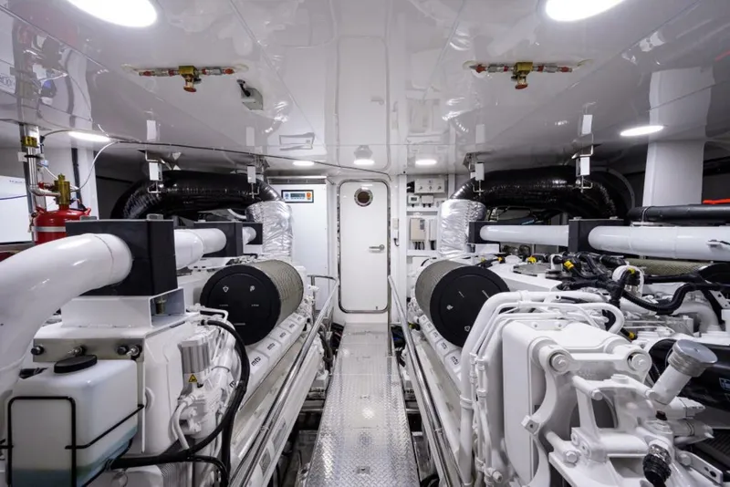 Slide: The Image of Ocean Alexander 100 ZEPHYR - Interior Engine Room 2019 Ocean Alexander 100 ZEPHYR - 5828692