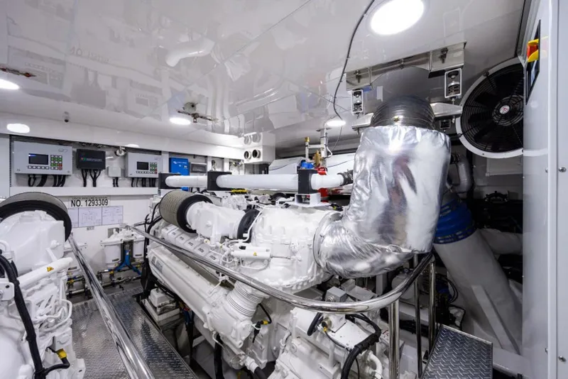 Slide: The Image of Ocean Alexander 100 ZEPHYR - Interior Engine Room 2019 Ocean Alexander 100 ZEPHYR - 5828697