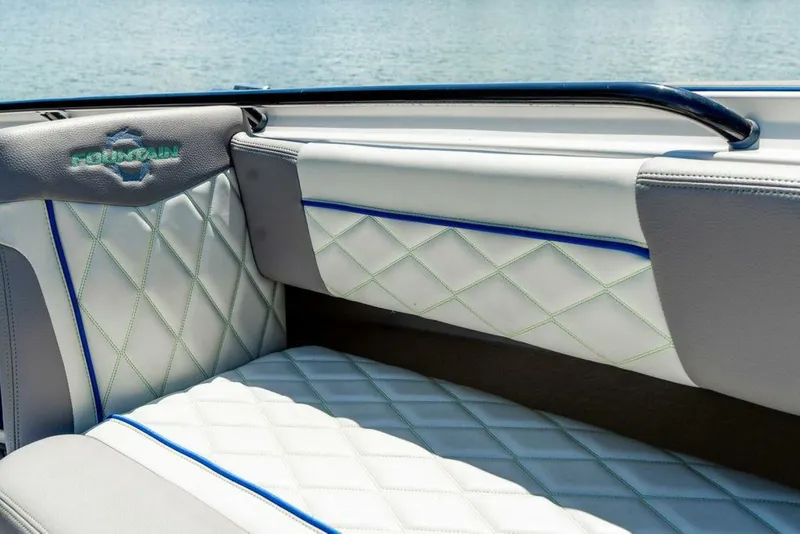 Slide: The Image of Fountain 34 SC 2022 - 5828847