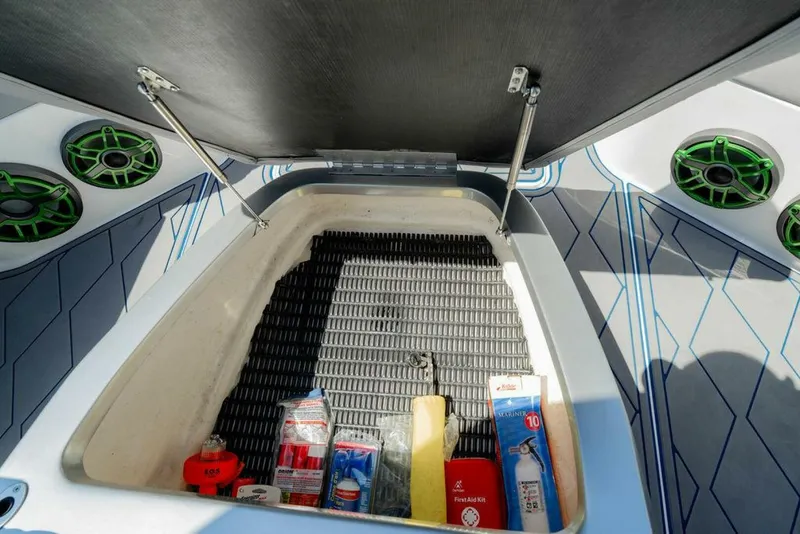 Slide: The Image of Fountain 34 SC 2022 - 5828854