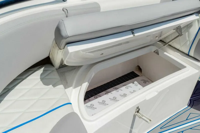 Slide: The Image of Fountain 34 SC 2022 - 5828860