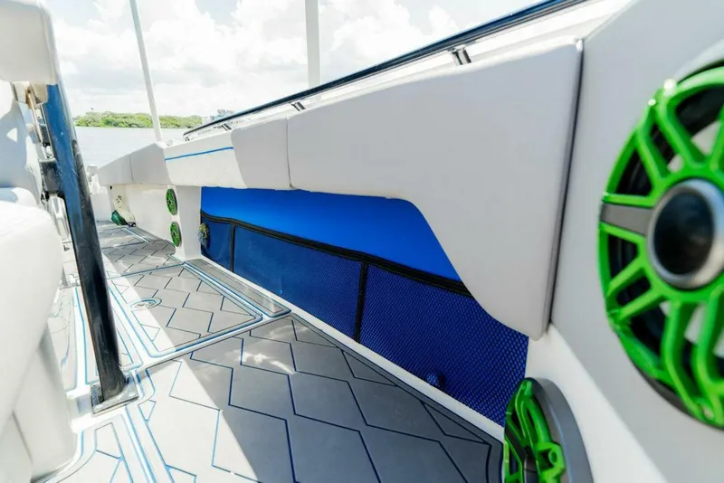 Slide: The Image of Fountain 34 SC 2022 - 5828862