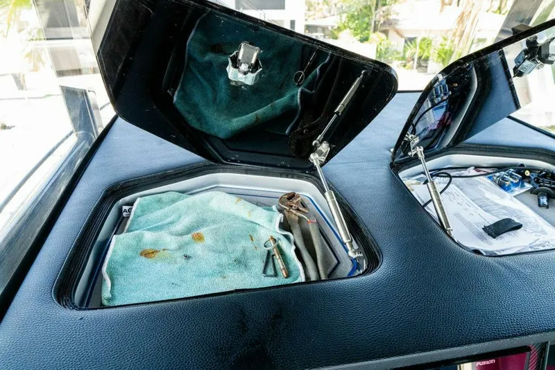 Slide: The Image of Fountain 34 SC 2022 - 5828867