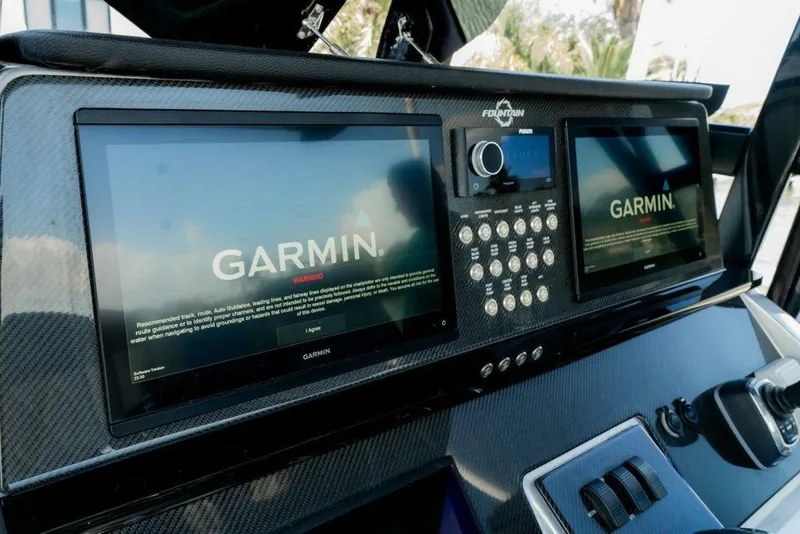 Slide: The Image of Fountain 34 SC 2022 - 5828750