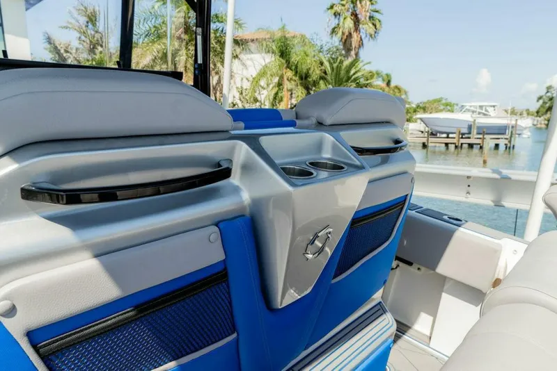 Slide: The Image of Fountain 34 SC 2022 - 5828771