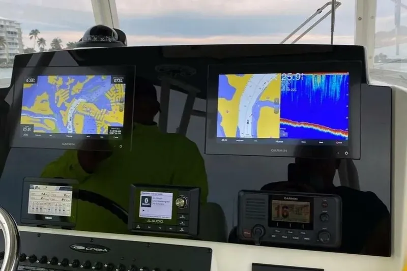 Slide: The Image of Cobia 301 CC 2021 - 5829239