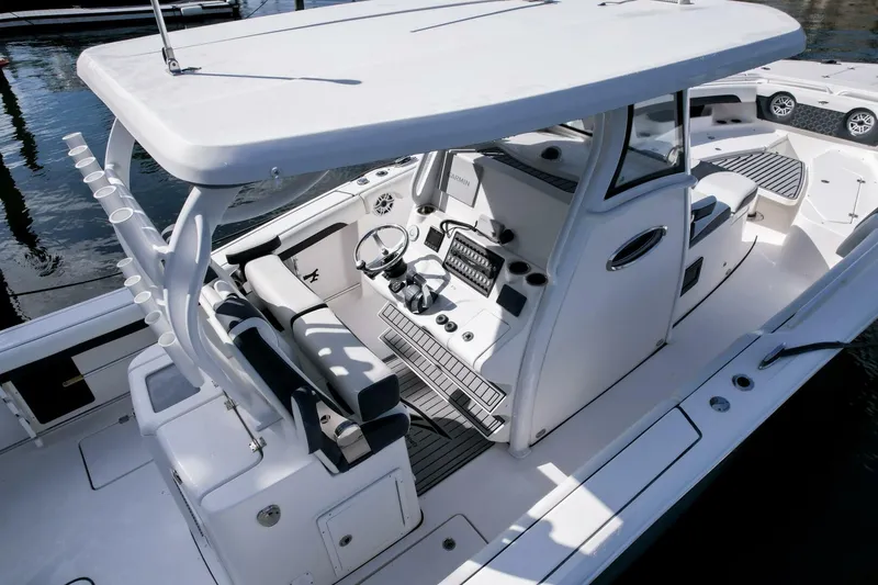 Slide: The Image of Tidewater 32 2021 - 5832703