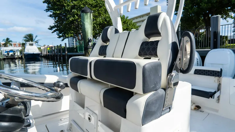 Slide: The Image of Tidewater 32 2021 - 5832708