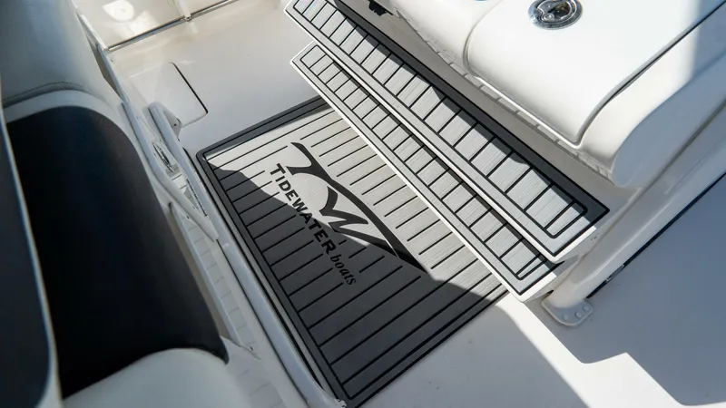 Slide: The Image of Tidewater 32 2021 - 5832752