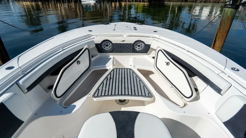 Slide: The Image of Tidewater 32 2021 - 5832782