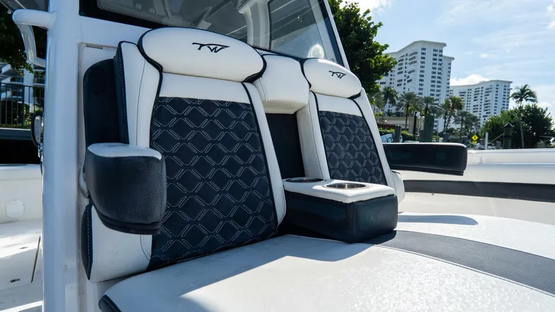 Slide: The Image of Tidewater 32 2021 - 5832797