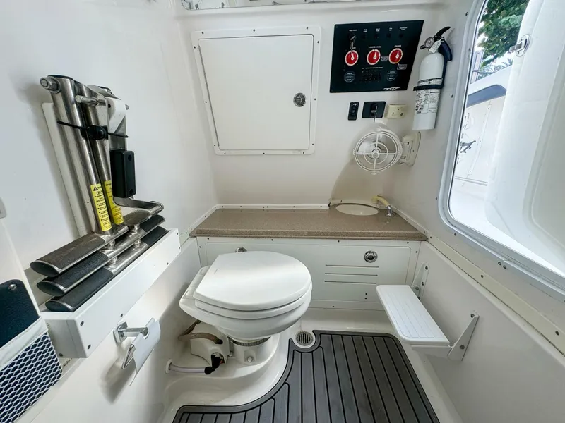 Slide: The Image of Tidewater 32 2021 - 5832813