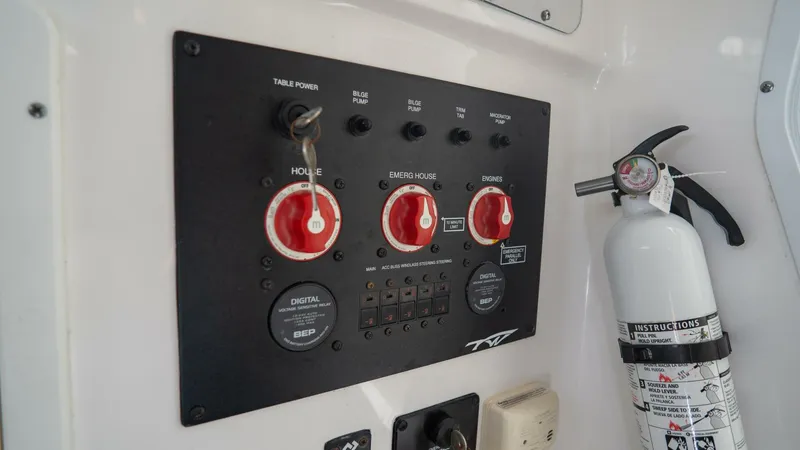 Slide: The Image of Tidewater 32 2021 - 5832816