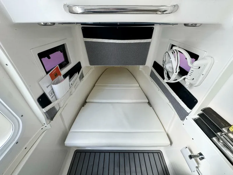 Slide: The Image of Tidewater 32 2021 - 5832817