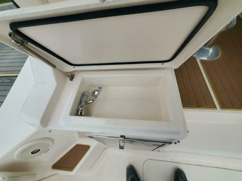 Slide: The Image of Grady-White 330 Express 2018 - 5829557