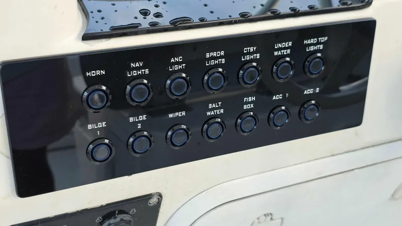 Slide: The Image of Wellcraft 290 Coastal 2004 - 5829821