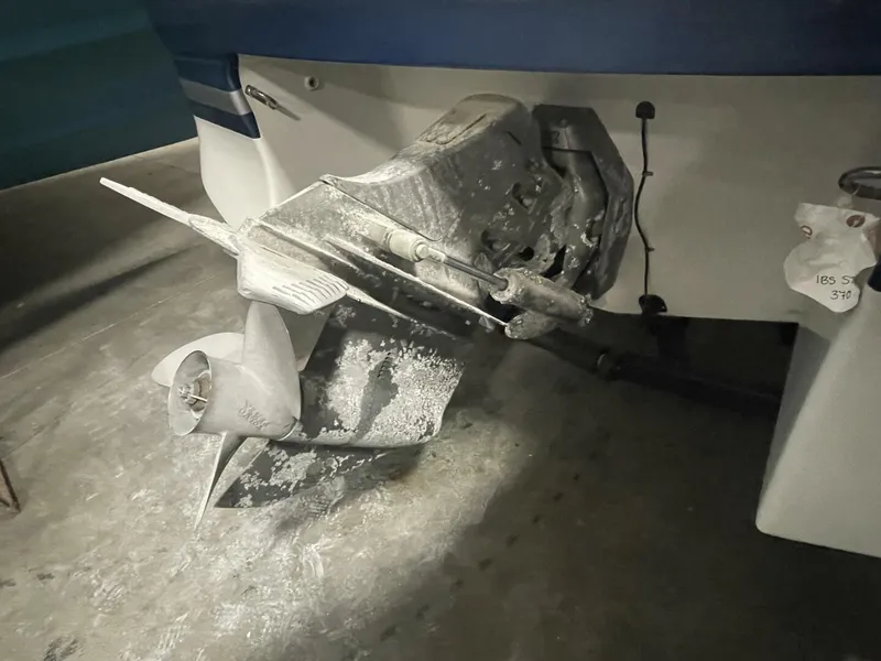 Slide: The Image of Four Winns 220 Horizon 2002 - 5829894