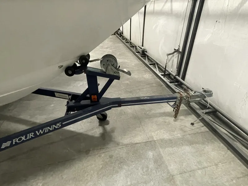 Slide: The Image of Four Winns 220 Horizon 2002 - 5829890