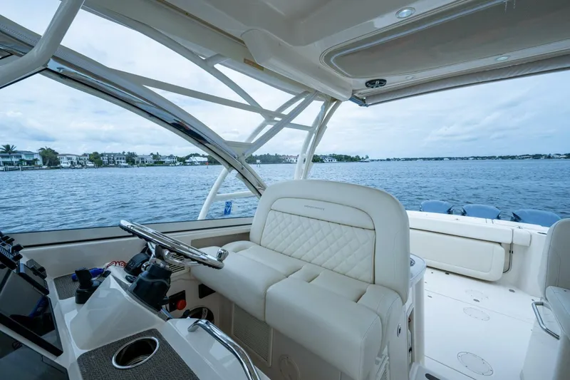 Slide: The Image of Grady-White Freedom 335 2017 - 5830120