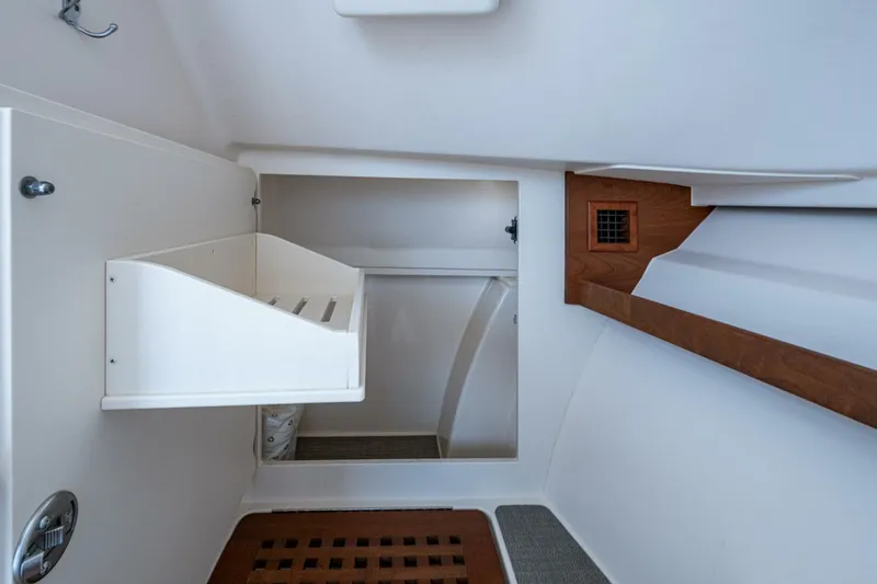 Slide: The Image of Grady-White Freedom 335 2017 - 5830116