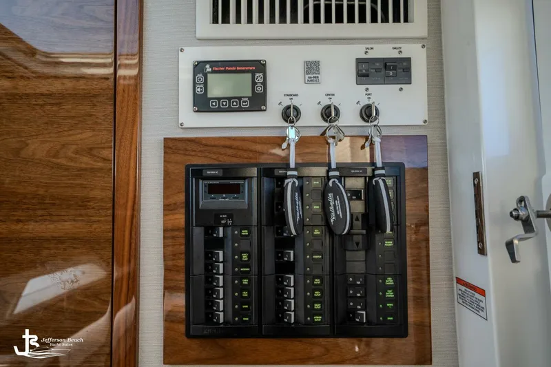 Slide: The Image of Valhalla Boatworks V-46 2025 - 5887513