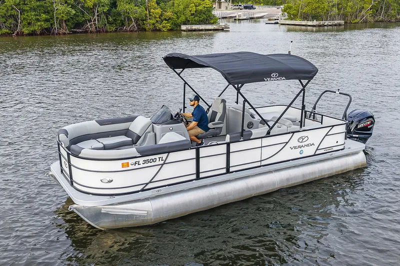 Slide: The Image of Veranda Relax VR22RFL Tri-Toon 2023 - 5830178