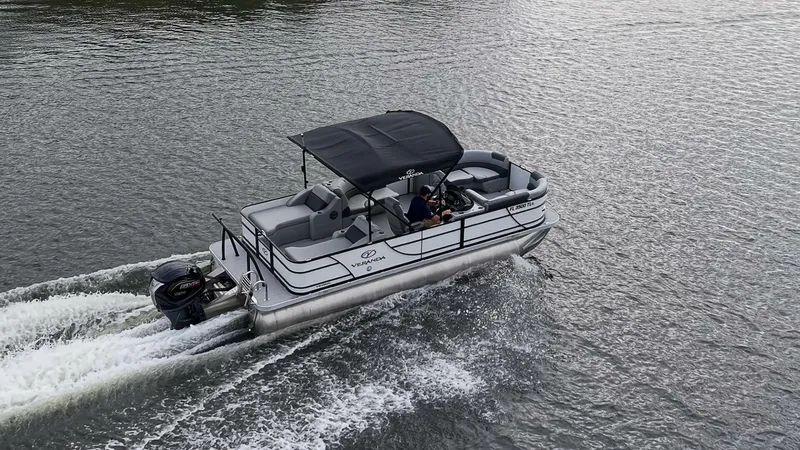 Slide: The Image of Veranda Relax VR22RFL Tri-Toon 2023 - 5830176