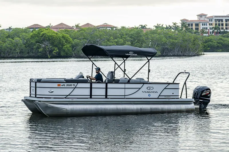 Slide: The Image of Veranda Relax VR22RFL Tri-Toon 2023 - 5830196