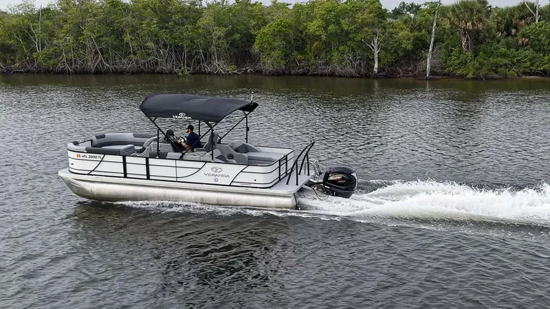 Slide: The Image of Veranda Relax VR22RFL Tri-Toon 2023 - 5830175