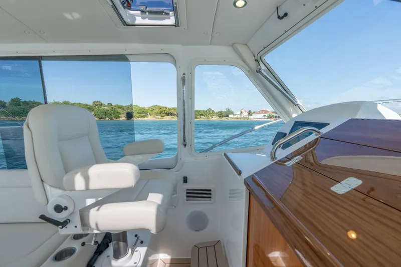 Slide: The Image of MJM 35 2025 - 5830669